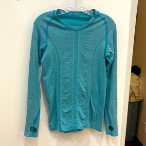 Lululemon long sleeve shirt